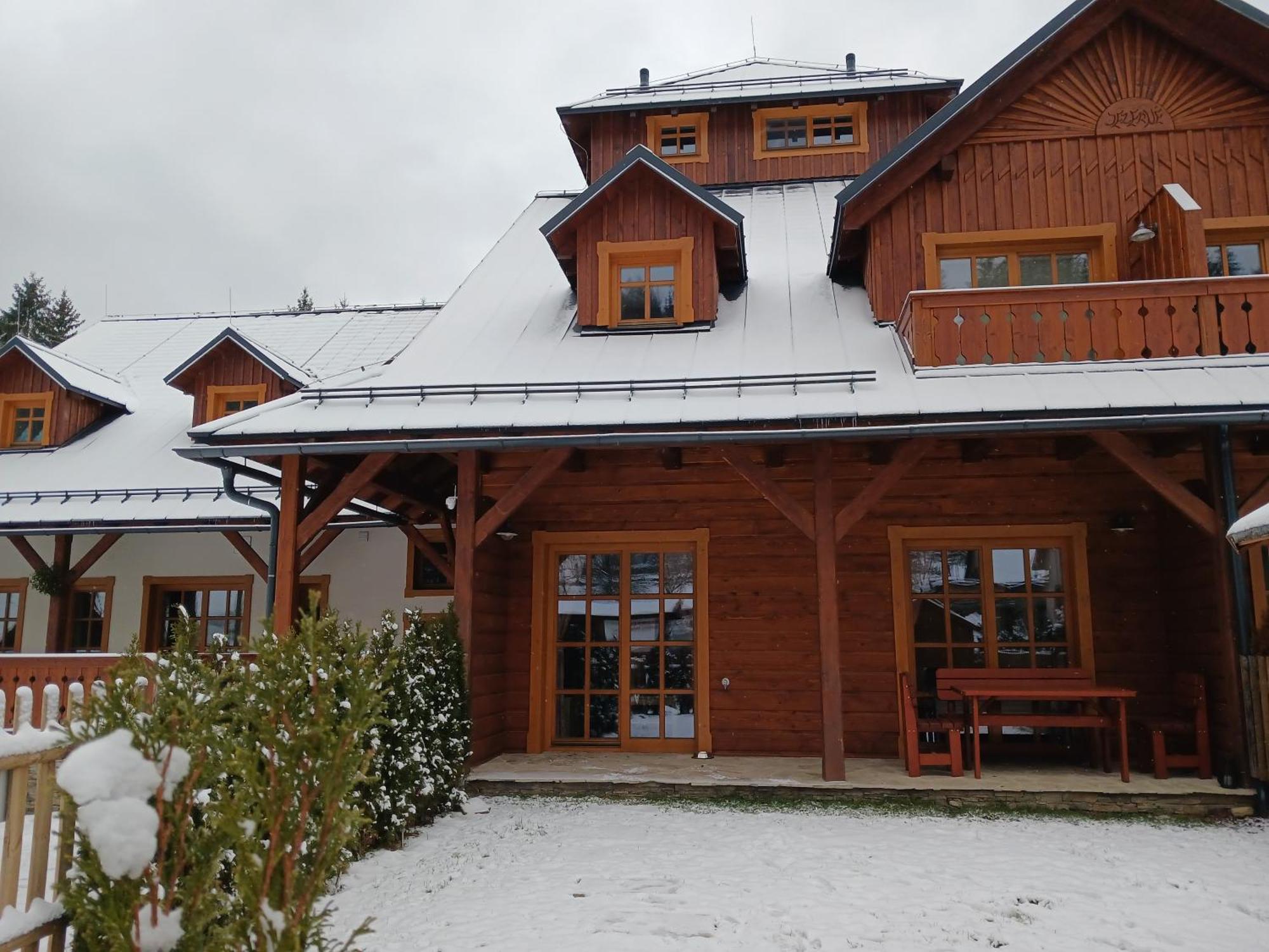 Apartman Jezerne Velké Karlovice Exterior foto